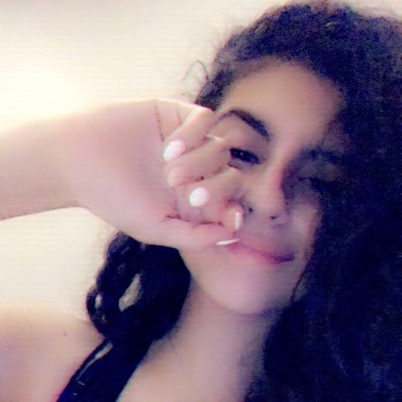 Meet your Posher, Natalie - Picture 1 of 1